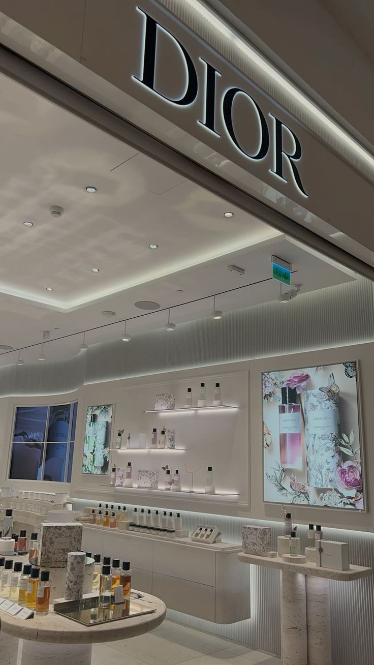 Dior Boutique